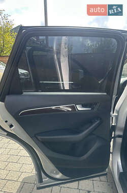 Внедорожник / Кроссовер Audi Q5 2012 в 