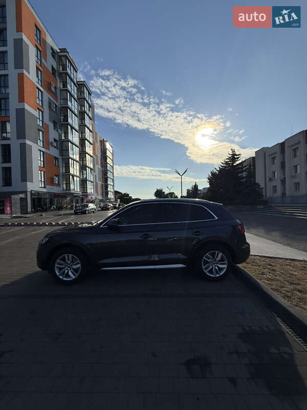 Внедорожник / Кроссовер Audi Q5 2019 в Вараше фото 4 Внедорожник / Кроссовер Audi Q5 2019 в Вараше