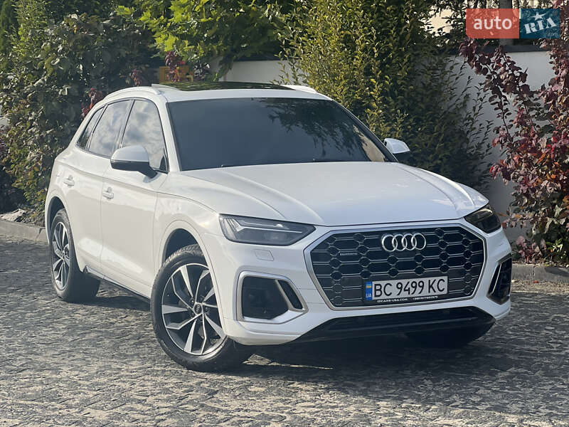 Внедорожник / Кроссовер Audi Q5 2020 в 