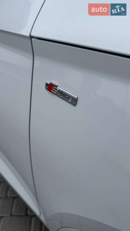 Позашляховик / Кросовер Audi Q5 2022 в Києві