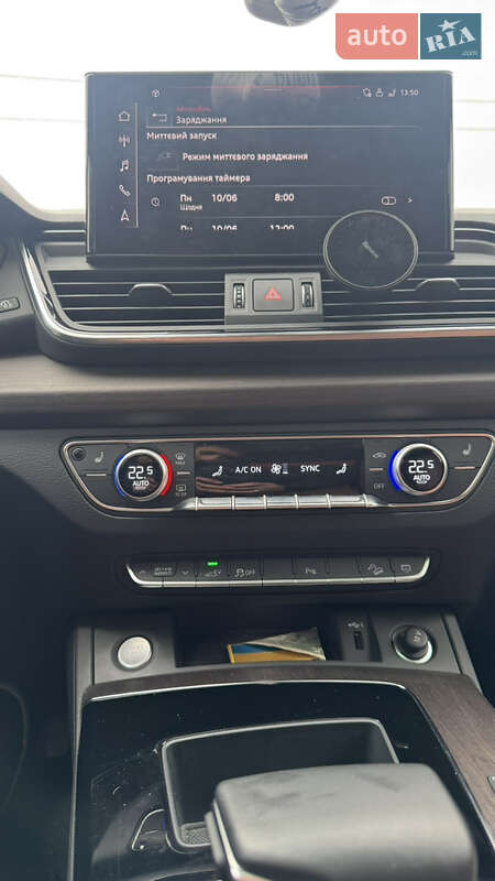 Позашляховик / Кросовер Audi Q5 2022 в Києві