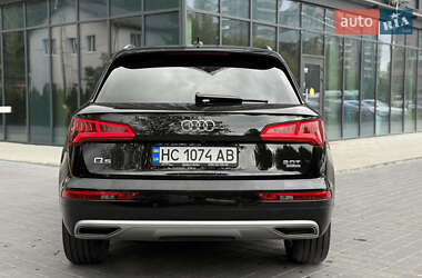 Внедорожник / Кроссовер Audi Q5 2018 в 