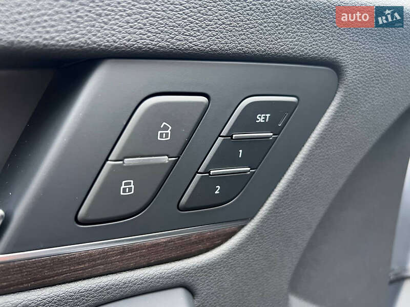 Внедорожник / Кроссовер Audi Q5 2021 в Киеве