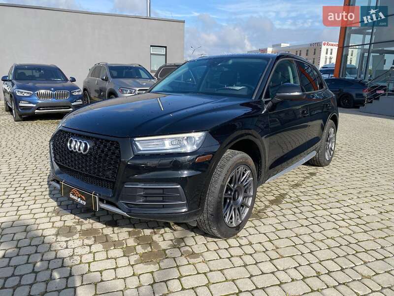 Внедорожник / Кроссовер Audi Q5 2017 в Львове