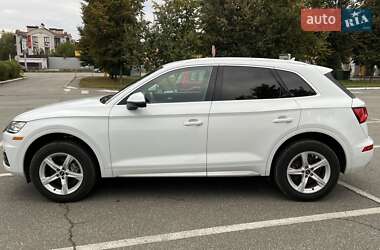 Внедорожник / Кроссовер Audi Q5 2019 в 