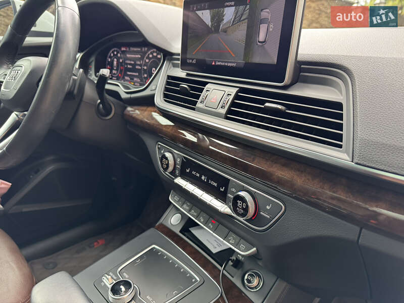 Внедорожник / Кроссовер Audi Q5 2019 в Киеве