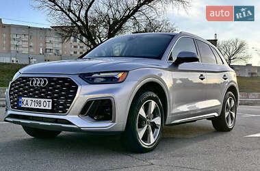Внедорожник / Кроссовер Audi Q5 2022 в 