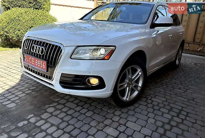 Внедорожник / Кроссовер Audi Q5 2016 в 