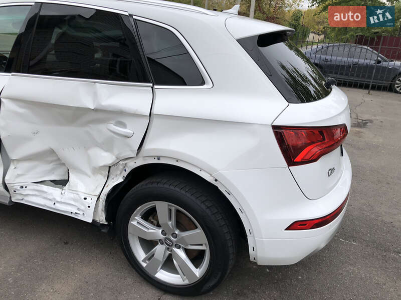 Внедорожник / Кроссовер Audi Q5 2018 в Ирпене