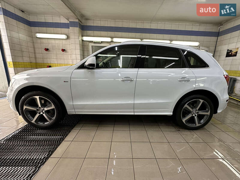 Внедорожник / Кроссовер Audi Q5 2015 в Киеве