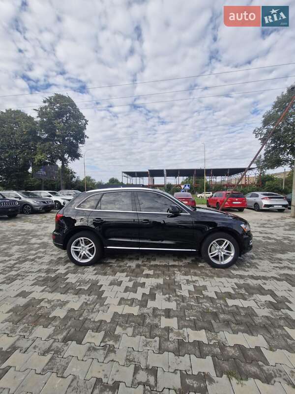Внедорожник / Кроссовер Audi Q5 2014 в Ужгороде
