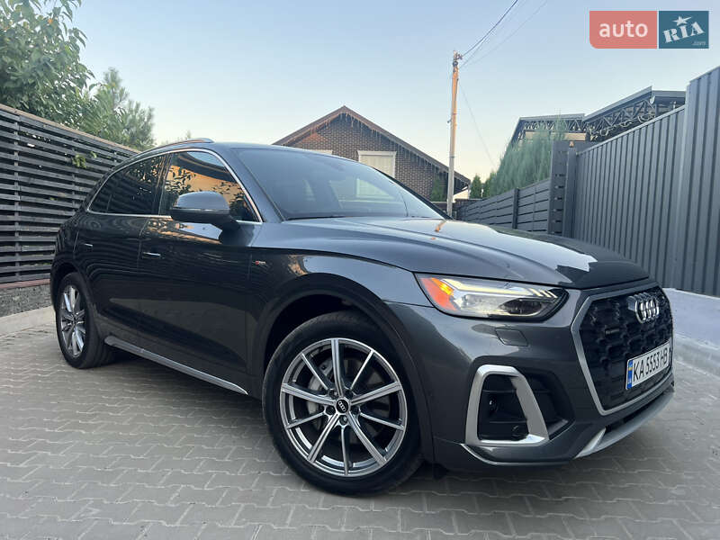 Позашляховик / Кросовер Audi Q5 2021 в Києві