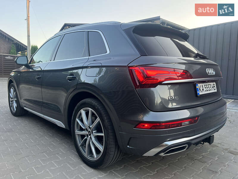 Позашляховик / Кросовер Audi Q5 2021 в Києві