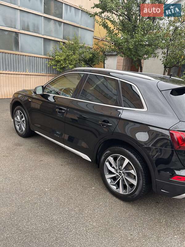 Позашляховик / Кросовер Audi Q5 2023 в Хмельницькому