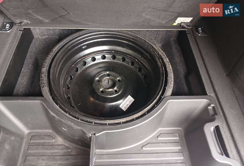 Позашляховик / Кросовер Audi Q5 2011 в Звягелі