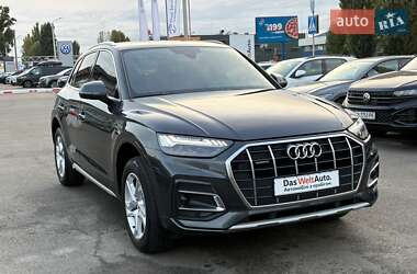 Внедорожник / Кроссовер Audi Q5 2023 в 