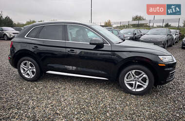 Внедорожник / Кроссовер Audi Q5 2019 в 