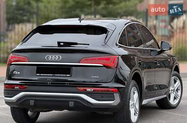 Внедорожник / Кроссовер Audi Q5 2021 в 