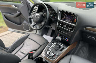 Внедорожник / Кроссовер Audi Q5 2016 в 