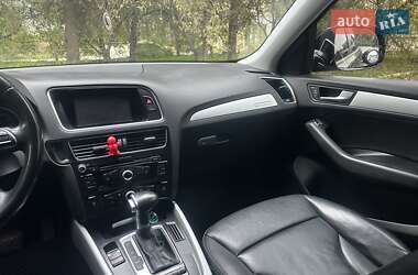 Внедорожник / Кроссовер Audi Q5 2016 в 