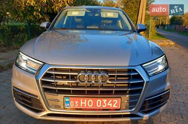 Позашляховик / Кросовер Audi Q5 2017 в Луцьку