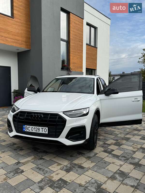 Внедорожник / Кроссовер Audi Q5 2021 в Львове