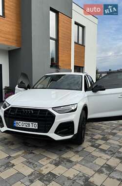 Внедорожник / Кроссовер Audi Q5 2021 в 
