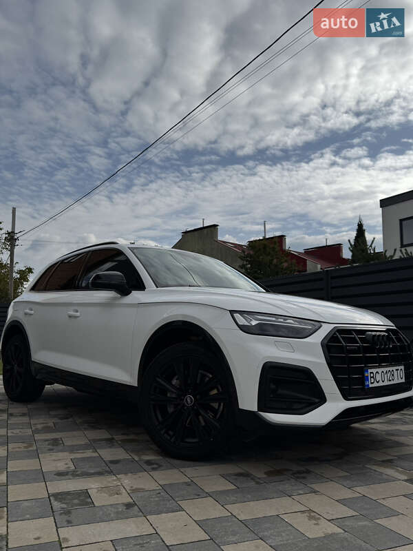 Внедорожник / Кроссовер Audi Q5 2021 в Львове