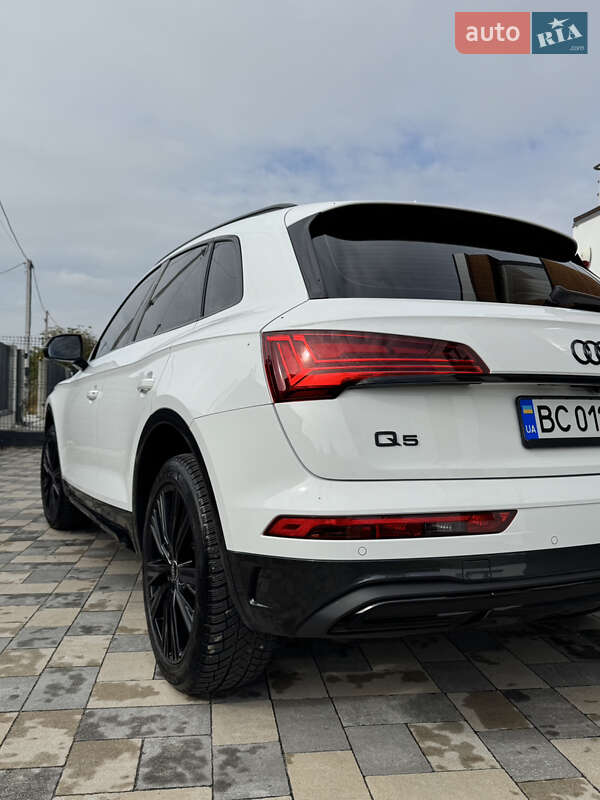 Внедорожник / Кроссовер Audi Q5 2021 в Львове