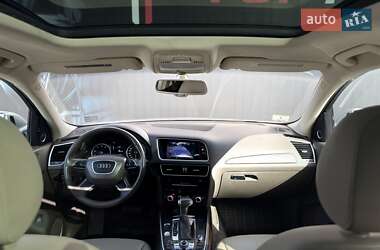 Позашляховик / Кросовер Audi Q5 2015 в 