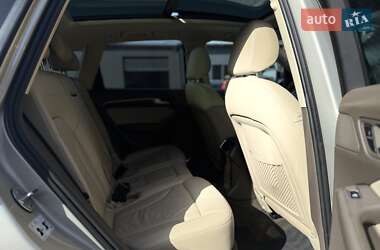 Позашляховик / Кросовер Audi Q5 2015 в 