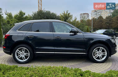 Внедорожник / Кроссовер Audi Q5 2016 в 