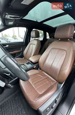 Внедорожник / Кроссовер Audi Q5 2018 в 