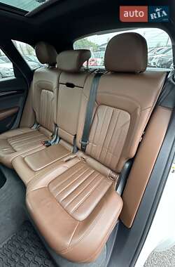 Внедорожник / Кроссовер Audi Q5 2018 в 