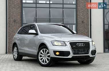 Внедорожник / Кроссовер Audi Q5 2010 в 