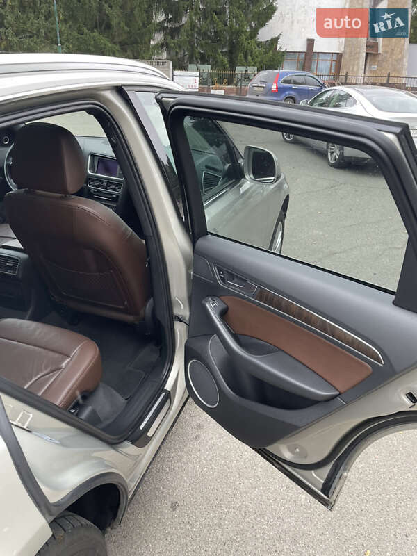 Внедорожник / Кроссовер Audi Q5 2013 в Киеве