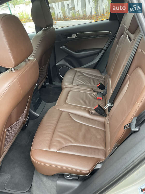 Внедорожник / Кроссовер Audi Q5 2013 в Киеве
