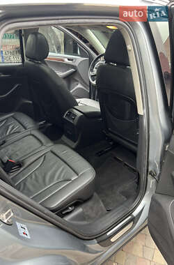Внедорожник / Кроссовер Audi Q5 2011 в 