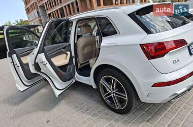 Позашляховик / Кросовер Audi Q5 2021 в 