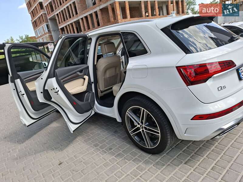 Внедорожник / Кроссовер Audi Q5 2021 в Львове фото 31 Внедорожник / Кроссовер Audi Q5 2021 в Львове