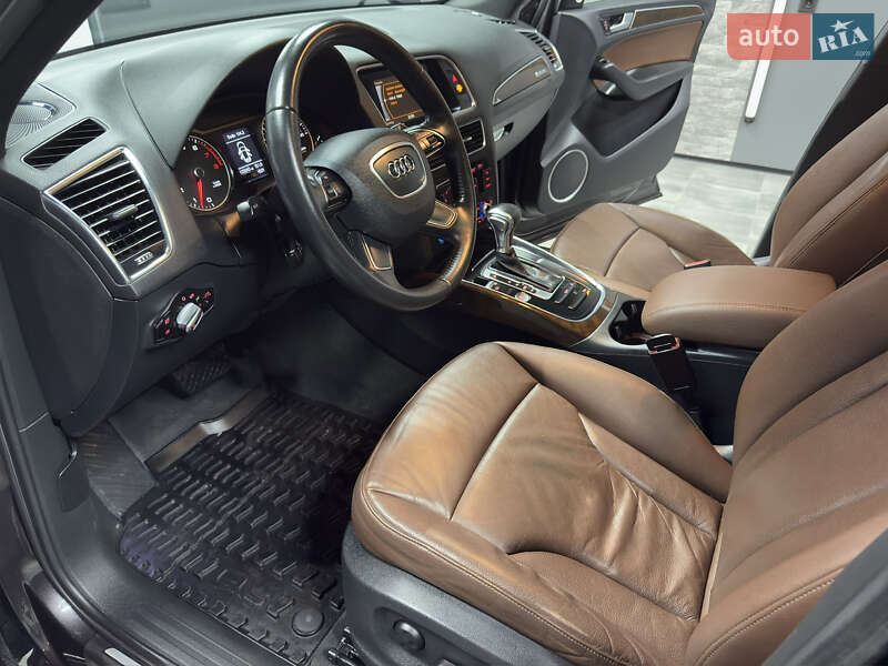 Позашляховик / Кросовер Audi Q5 2014 в Вараші