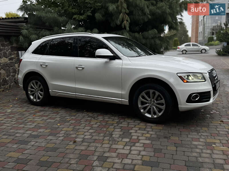 Внедорожник / Кроссовер Audi Q5 2014 в 