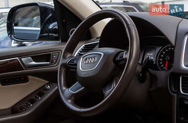 Внедорожник / Кроссовер Audi Q5 2016 в 