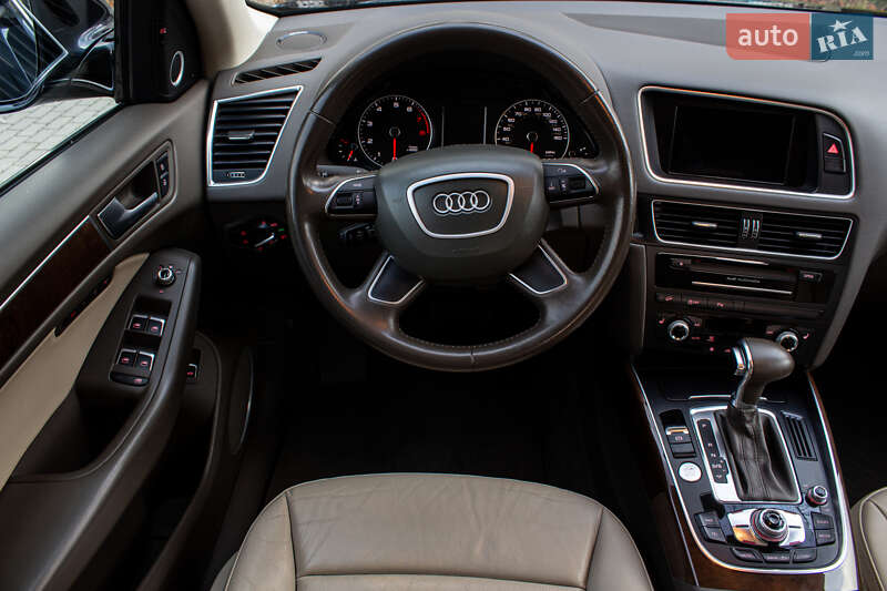 Внедорожник / Кроссовер Audi Q5 2016 в Львове