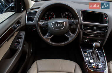 Внедорожник / Кроссовер Audi Q5 2016 в 