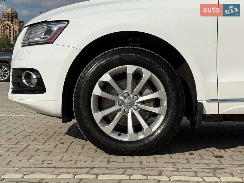 Внедорожник / Кроссовер Audi Q5 2015 в Луцке