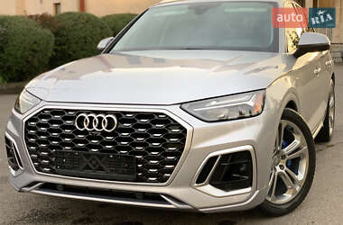 Внедорожник / Кроссовер Audi Q5 2021 в 