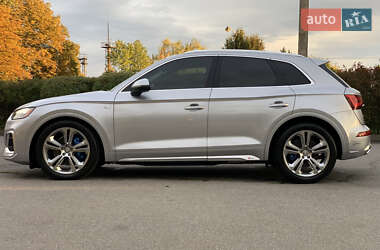 Внедорожник / Кроссовер Audi Q5 2021 в 
