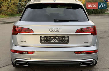 Внедорожник / Кроссовер Audi Q5 2021 в 