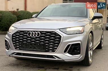Внедорожник / Кроссовер Audi Q5 2021 в 